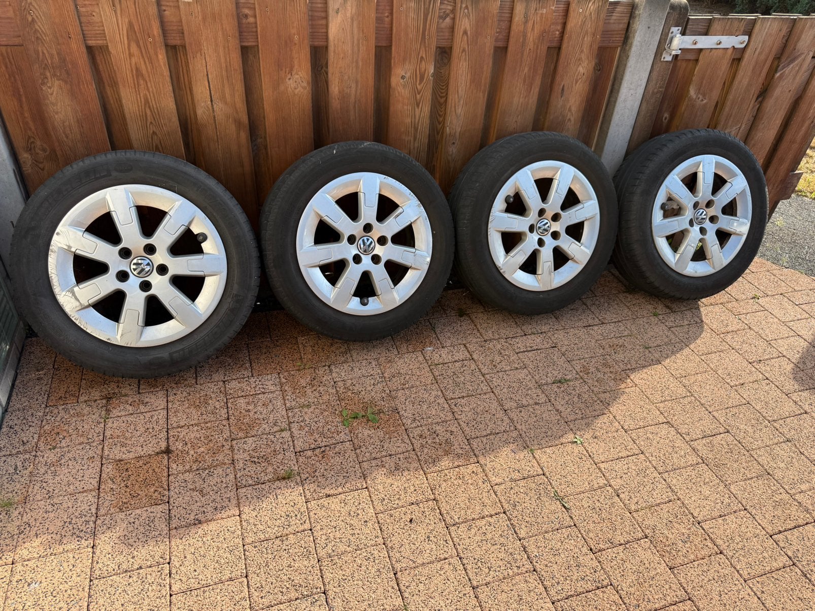 VW Polo banden met velgen - 185/60/15, Auto-onderdelen, Ophalen, Gebruikt, 15 inch, Banden en Velgen