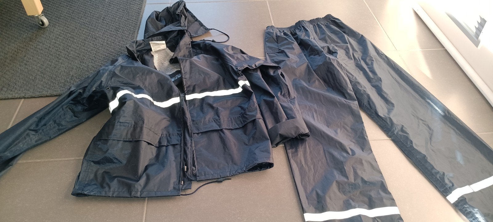 Regenpak maat S, Caravans en Kamperen, Ophalen of Verzenden