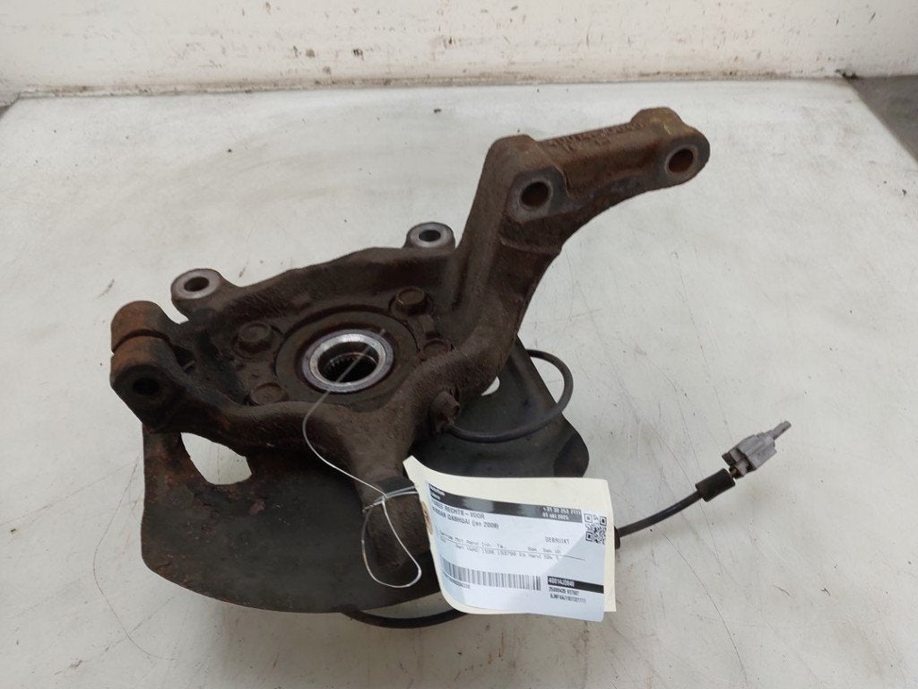 FUSEE RECHTS VOOR Nissan Qashqai (J10) (|40014JD000|), Auto-onderdelen, Gebruikt, Nissan