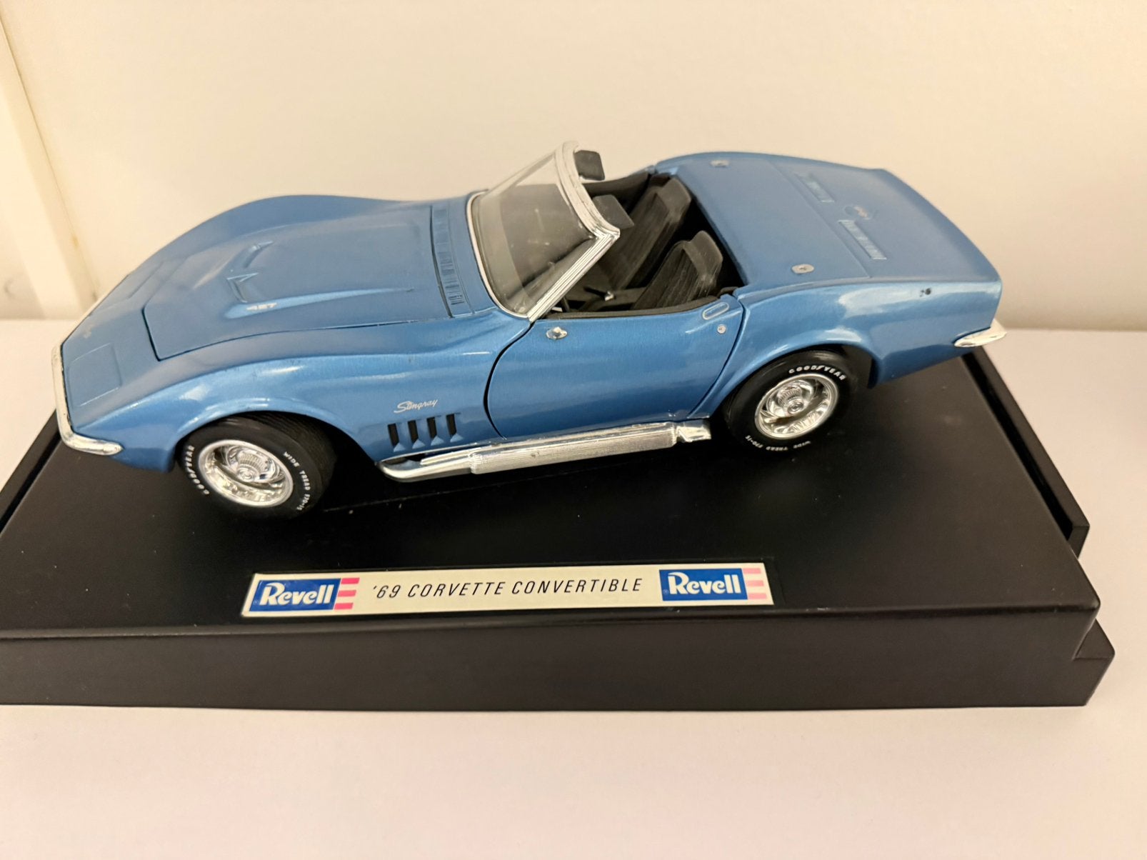 Corvette cabriolet Revell 1969 1:18, Enlèvement ou Envoi, Utilisé, Voiture, Revell