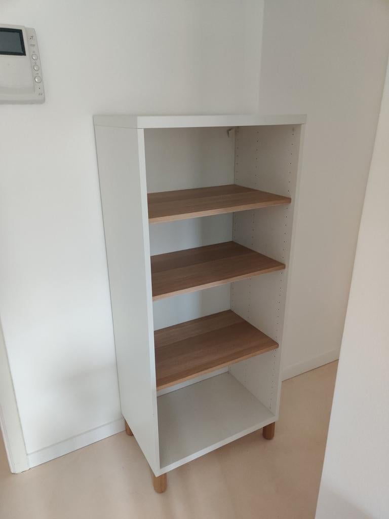Ikea besta étagère, Ophalen