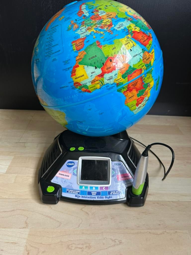 Vtech interactieve wereldbol (met uitbreiding Dino’s), Ophalen, Gebruikt
