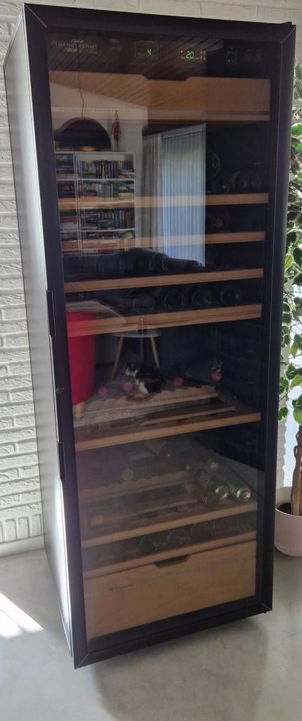 Eurocave voor +144 flessen., Ophalen