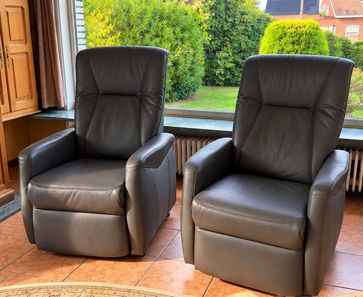 Twee lederen Himolla relax fauteuils, Huis en Inrichting, Ophalen, Zo goed als nieuw