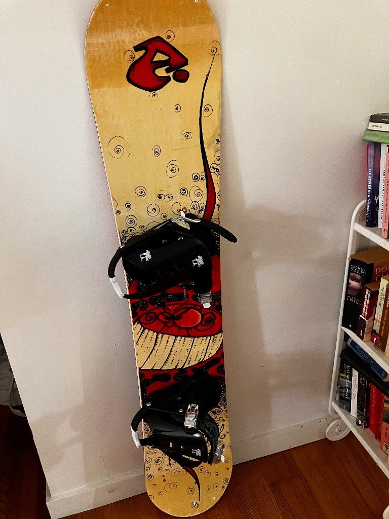 snowboard vintage A.+nieuwe bindingen van Rossignol, Sport en Fitness, Ophalen, Gebruikt, Board