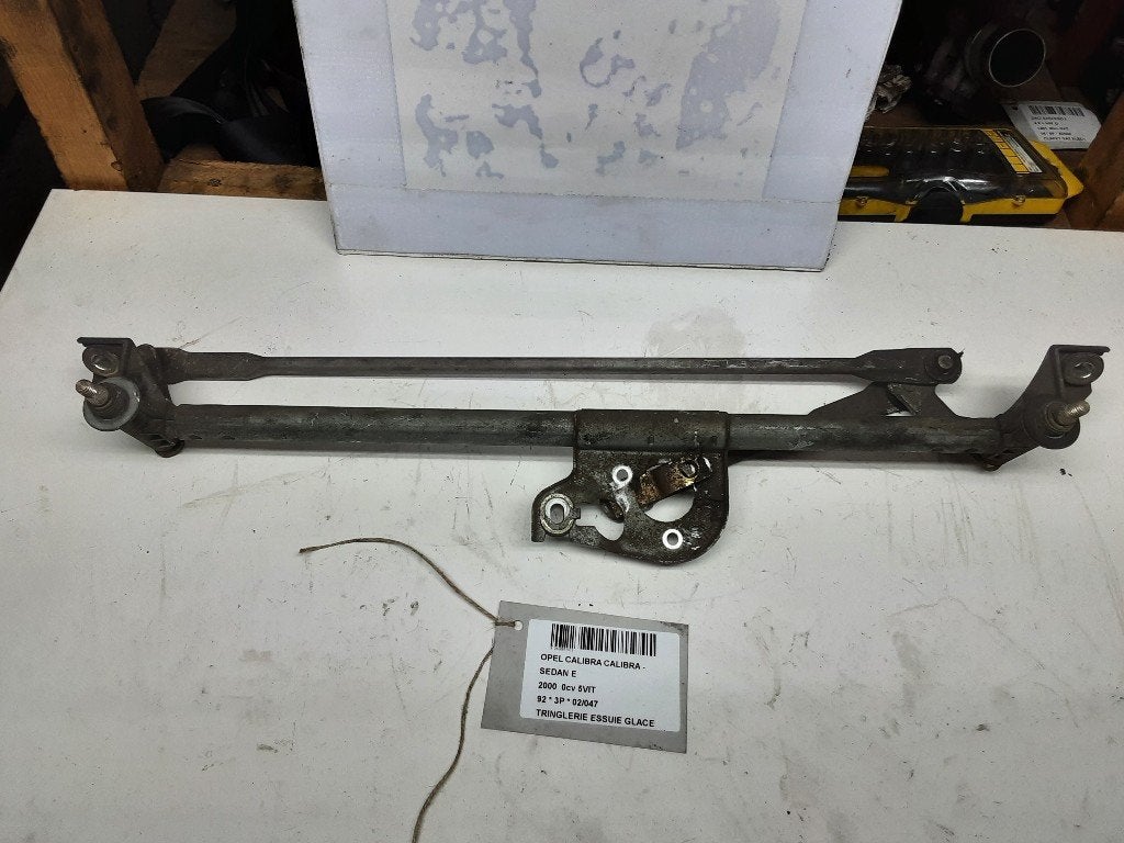 MECANISME ESSUIE-GLACE Opel Calibra (01-1989/07-1997), Opel, Opel Automobile GmbH, Utilisé, Kontakt-opel@opel.com