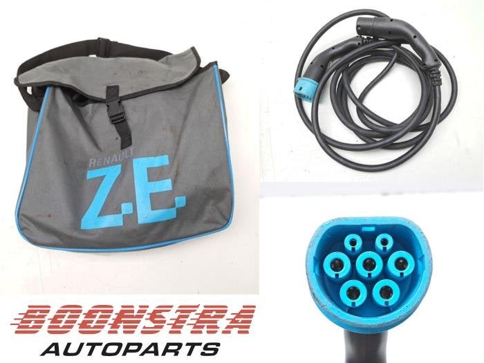 Câble de recharge électrique d'un Renault Zoe, Renault, -, 3 mois de garantie, Utilisé