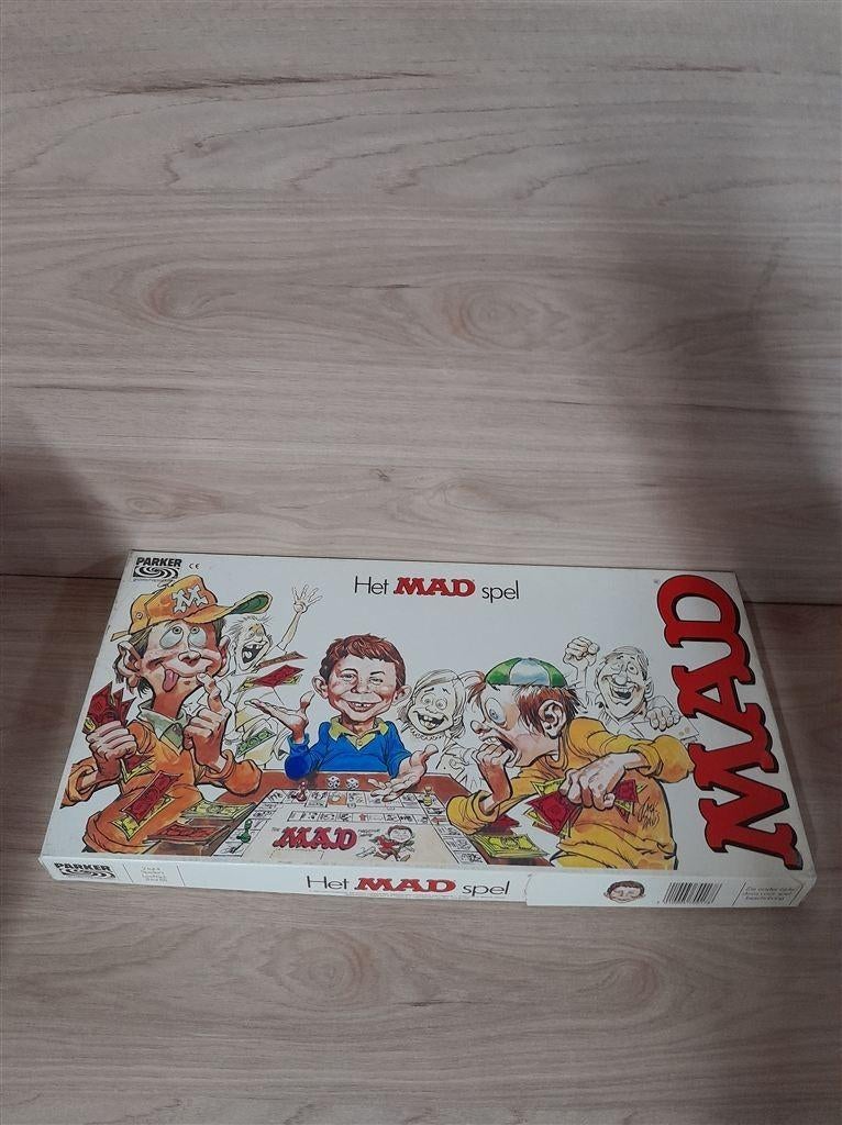 Het mad Spel - parker - s5146, Hobby en Vrije tijd, Gezelschapsspellen | Bordspellen, Verzenden, Zo goed als nieuw