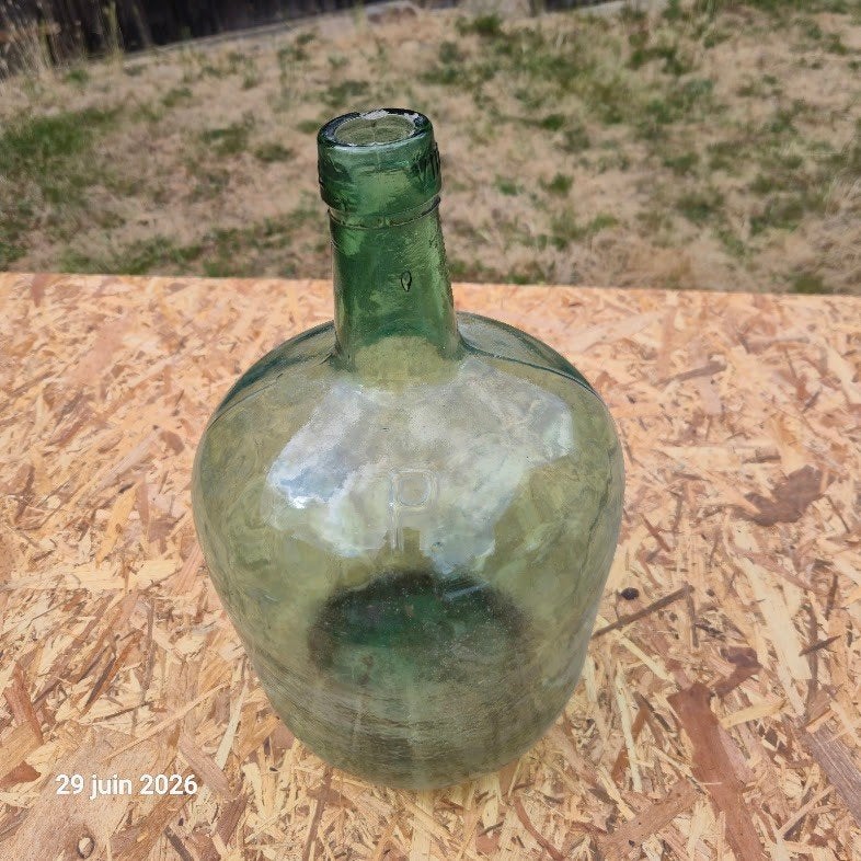 Dame Jeanne en verre vert de la marque VIRESA.  5-6 litres, Envoi