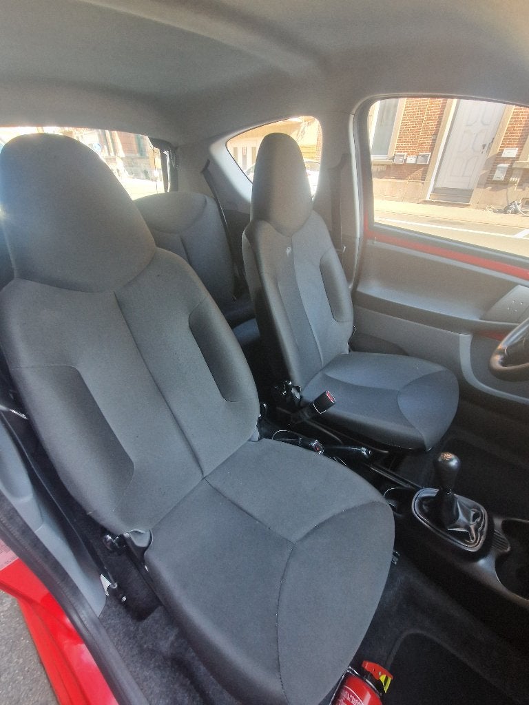 Toyota aygo essence euro5, Autos, Rouge, Euro 5, Achat, Boîte manuelle