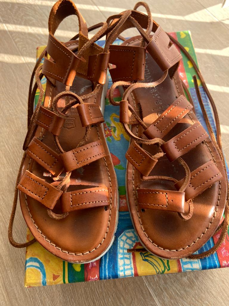 Leer - mooie Salentines gladiatorensandalen voor de zomer, Kleding | Dames, Schoenen, Bruin, Zo goed als nieuw, Sandalen of Muiltjes