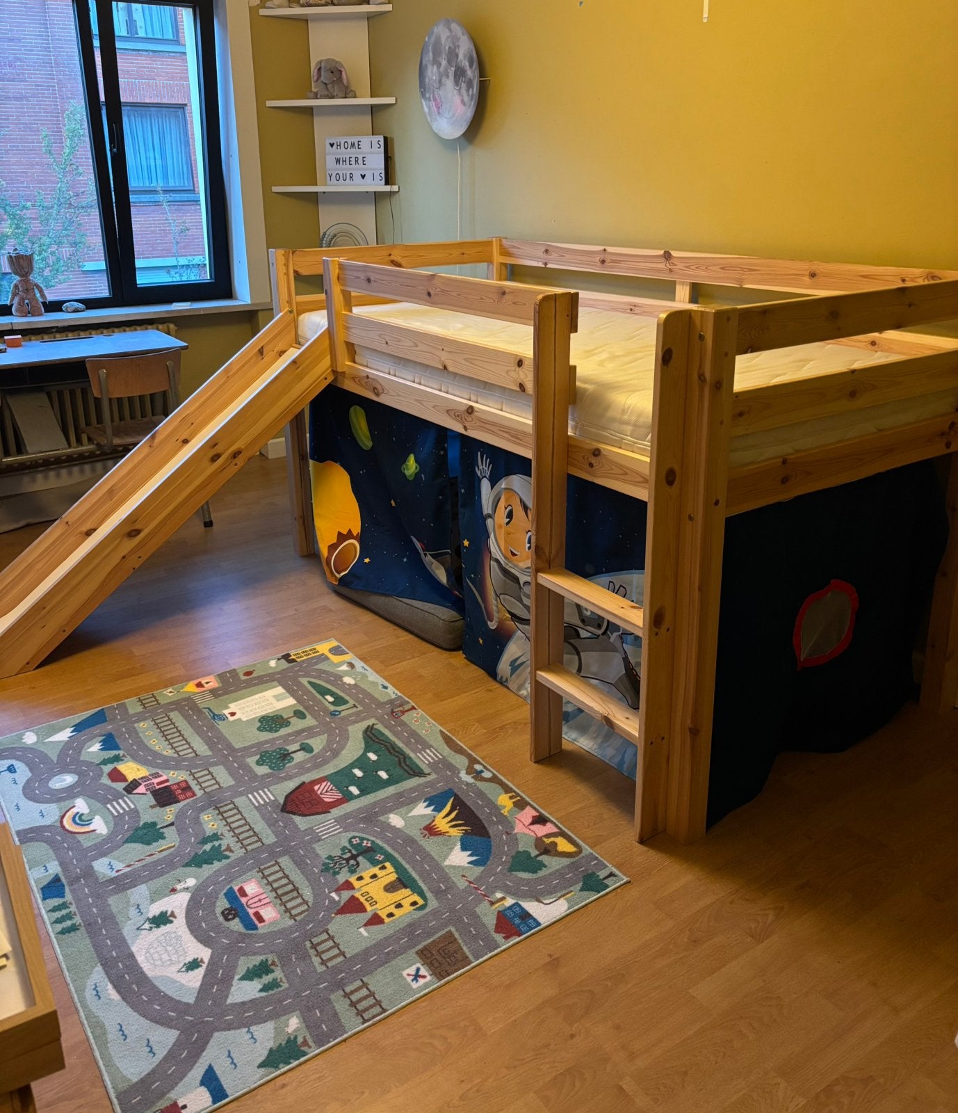 Halfhoogslaper met glijbaan en speelruimte beneden, Kinderen en Baby's, Ophalen, Zo goed als nieuw, Halfhoogslaper