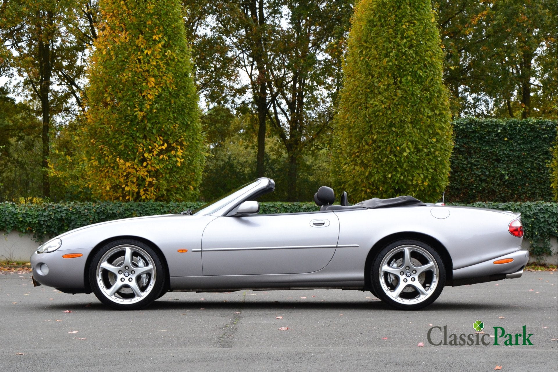 Jaguar XKR 4.0 V8 Silverstone convertible (bj 2000), foto 2