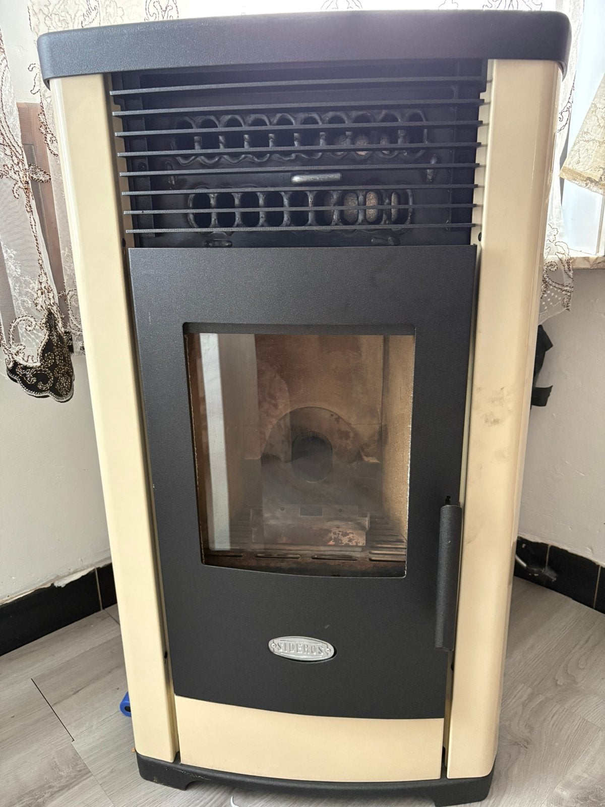 Pellet kakel  8.4 kw, Ophalen, Zo goed als nieuw