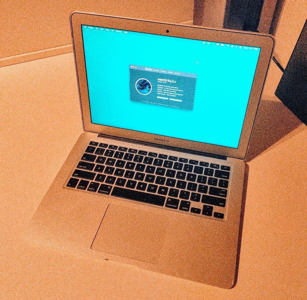 MacBook Air 13" - Core i5 - 8Go - intel HD, Qwerty, 128 GB ou moins, 8 GB, 13 pouces