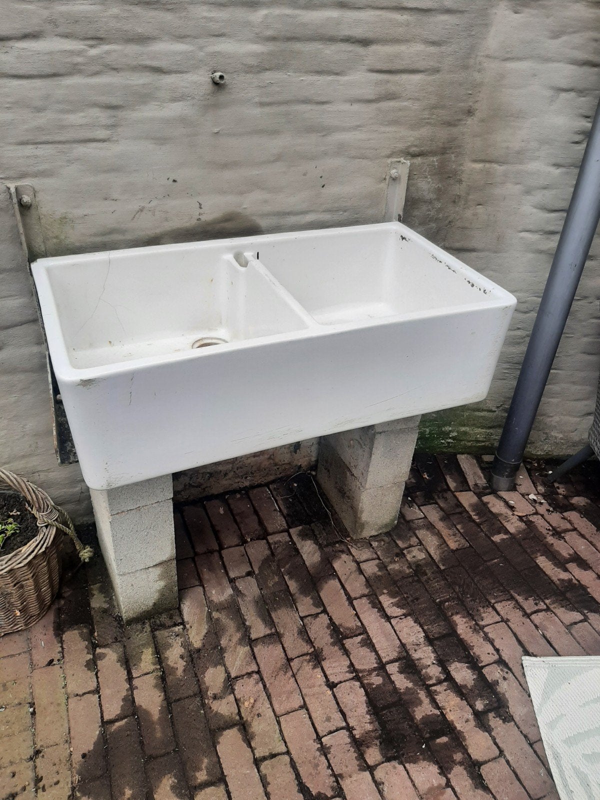 Prachtige oude pompenbak/ dubbele lavabo, Antiek en Kunst, Ophalen