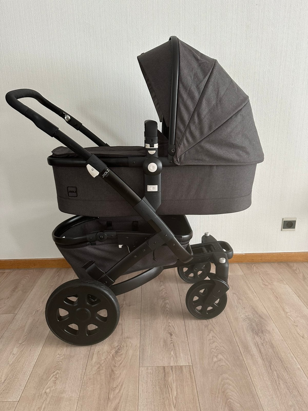 Joolz Geo2 Awesome Grey 3 in 1 - COMPLEET, Kinderen en Baby's, Buggy's, Ophalen, Zo goed als nieuw, Maxi-Cosi