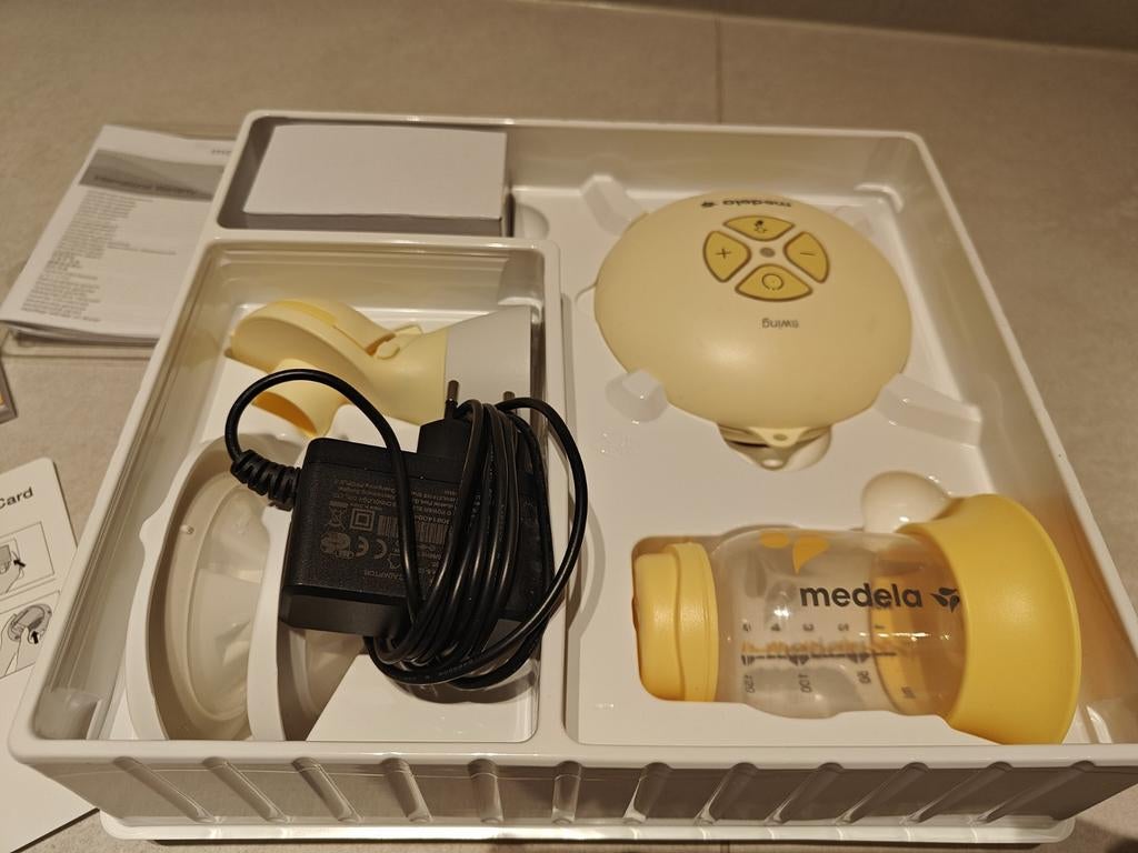 Swing Flex Medela borstkolf op elektriciteit of batterij, Ophalen, Zo goed als nieuw
