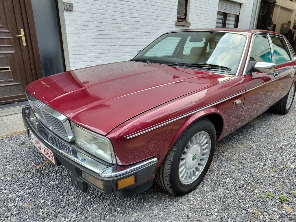 Daimler 36/Jaguar XJ40, foto 9