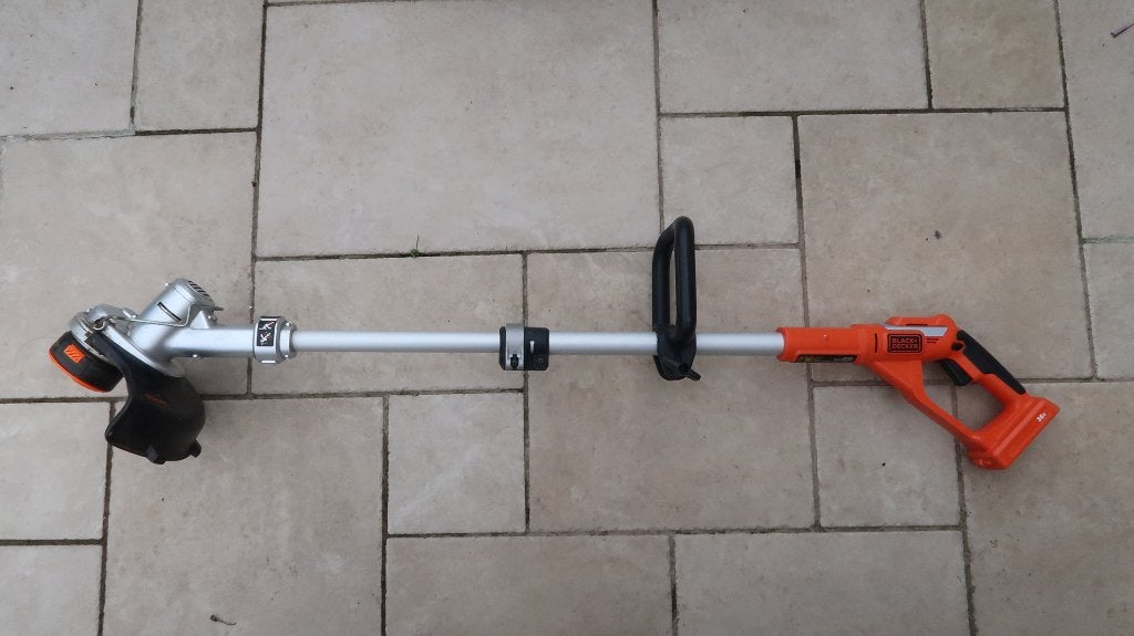 coupe-bordures sans fil Black+Decker 30 cm, Jardin & Terrasse, Enlèvement, Utilisé, Batterie, Black & Decker