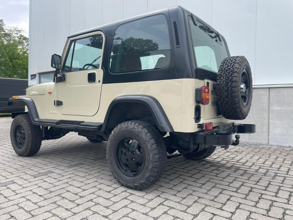 Jeep Wrangler, voiture ancienne, comme NEUVE, Achat, 2500 cm³, Entreprise, 2 places