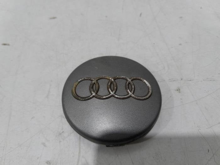 Enjoliveur moyeu d'un Audi A3, -, 3 mois de garantie, Audi, Utilisé