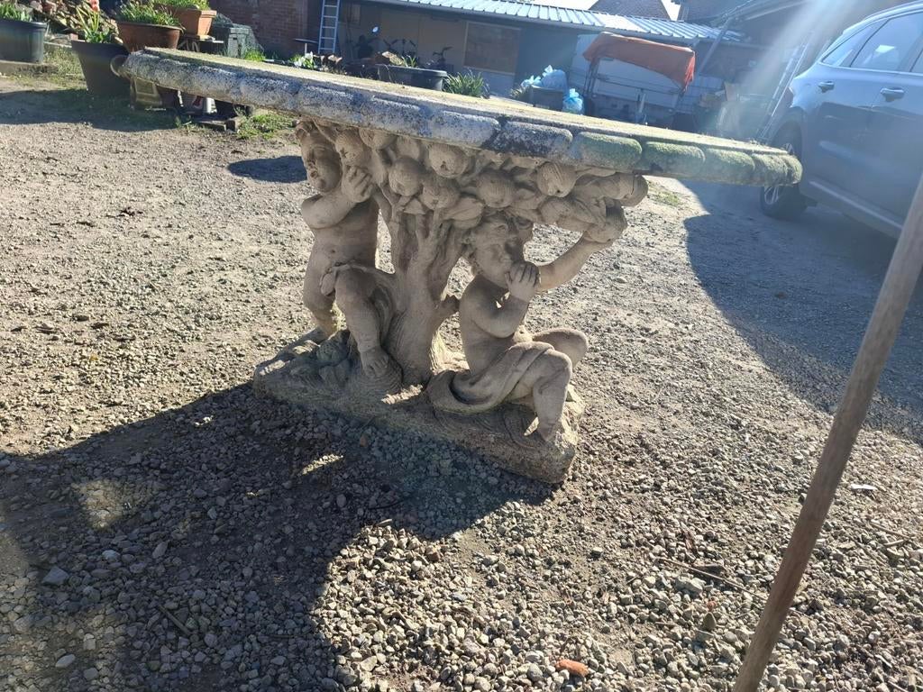 Betonnen tafel en stoelen, Jardin & Terrasse, Ensembles de jardin, Utilisé, Salons de jardin, Autres matériaux, 4 places, Table à dinner