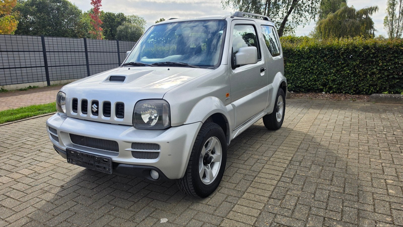Suzuki Jimmy 1.5 DDIS 44  86.000km 1ste eigenaar, Autos, Cuir, Argent ou Gris, Achat, 63 kW