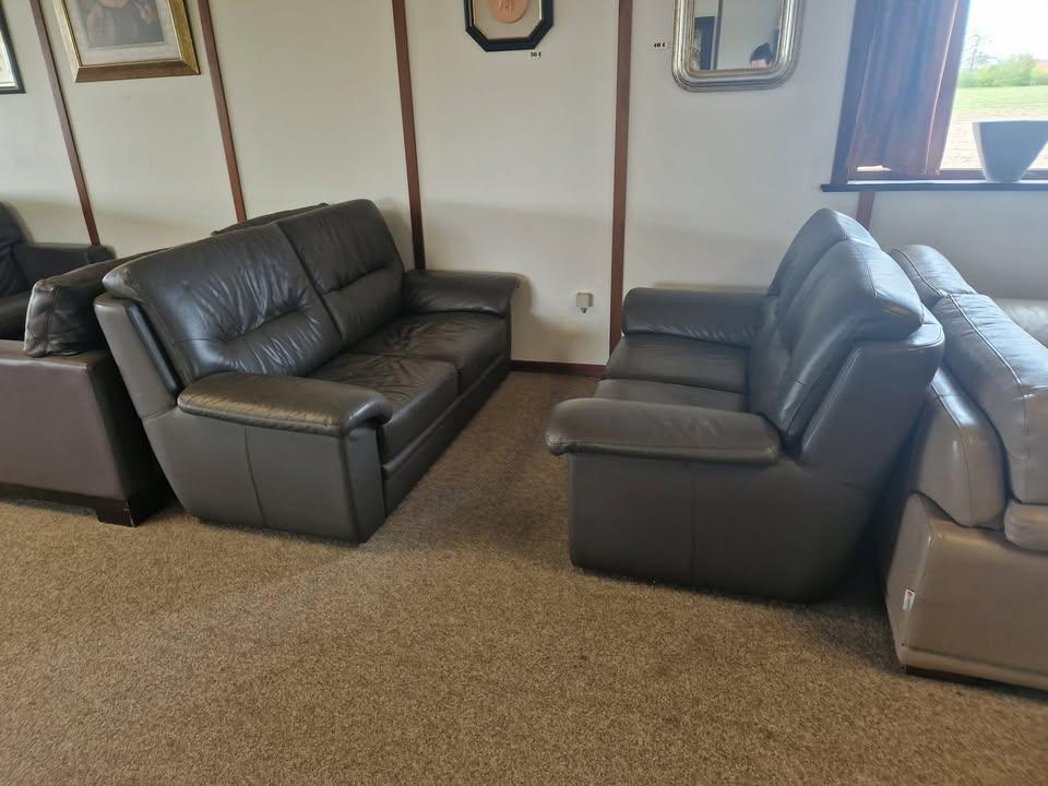 TAUPE BUFFELLEDEREN SALON 3 EN 2 ZIT, Ophalen, Gebruikt, Leer
