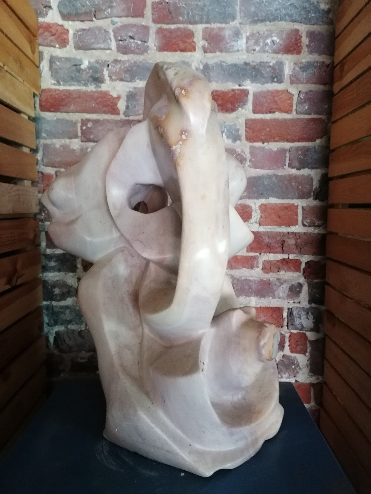 Standbeeld uit steenhouwen uit Kenia, Ophalen, Steen