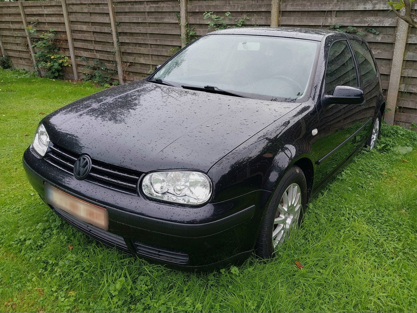 Volkswagen Golf - Benzine - Gekeurd, Auto's, Voorwielaandrijving, Stof, 4 cilinders, Zwart