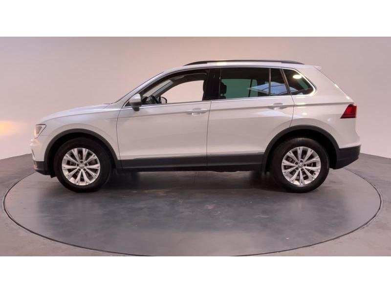 Volkswagen Tiguan III Comfortline, Automaat, https://public.car-pass.be/vhr/81159528-31f9-4196-91b2-32a6631ea4ac, Wit, 5 deurs