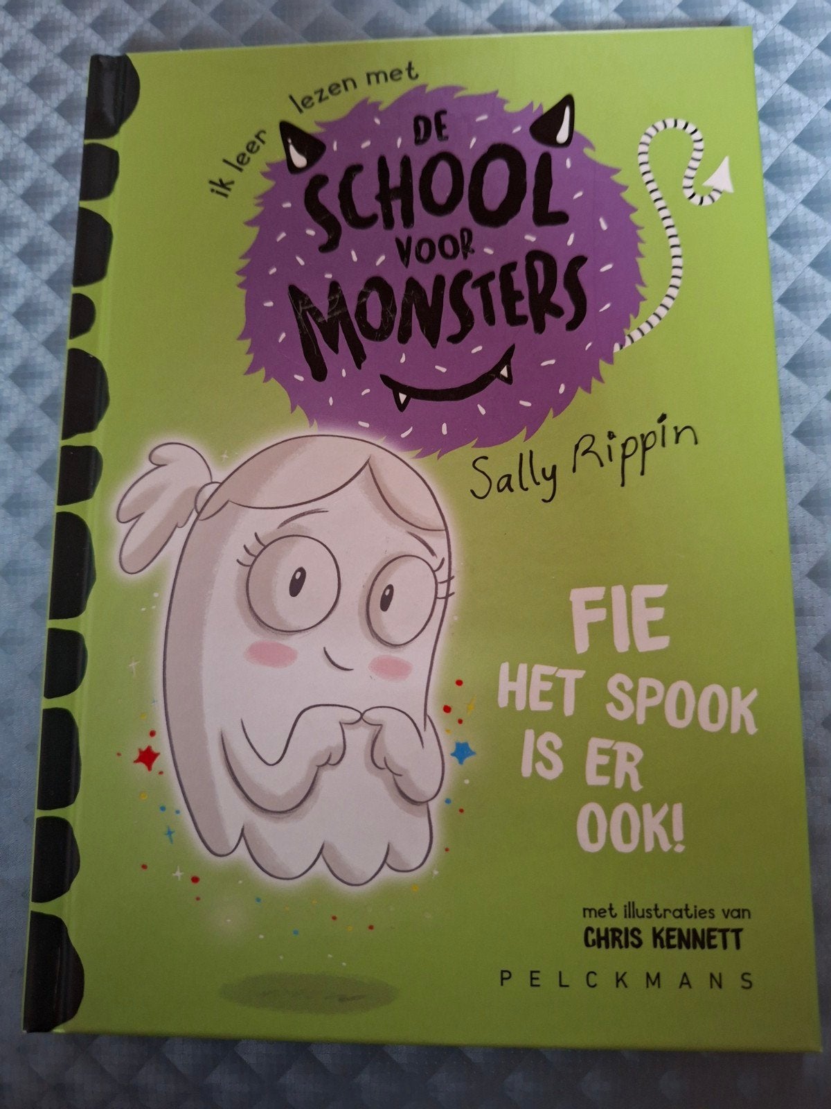 School voor monsters Fie het spook, Enlèvement