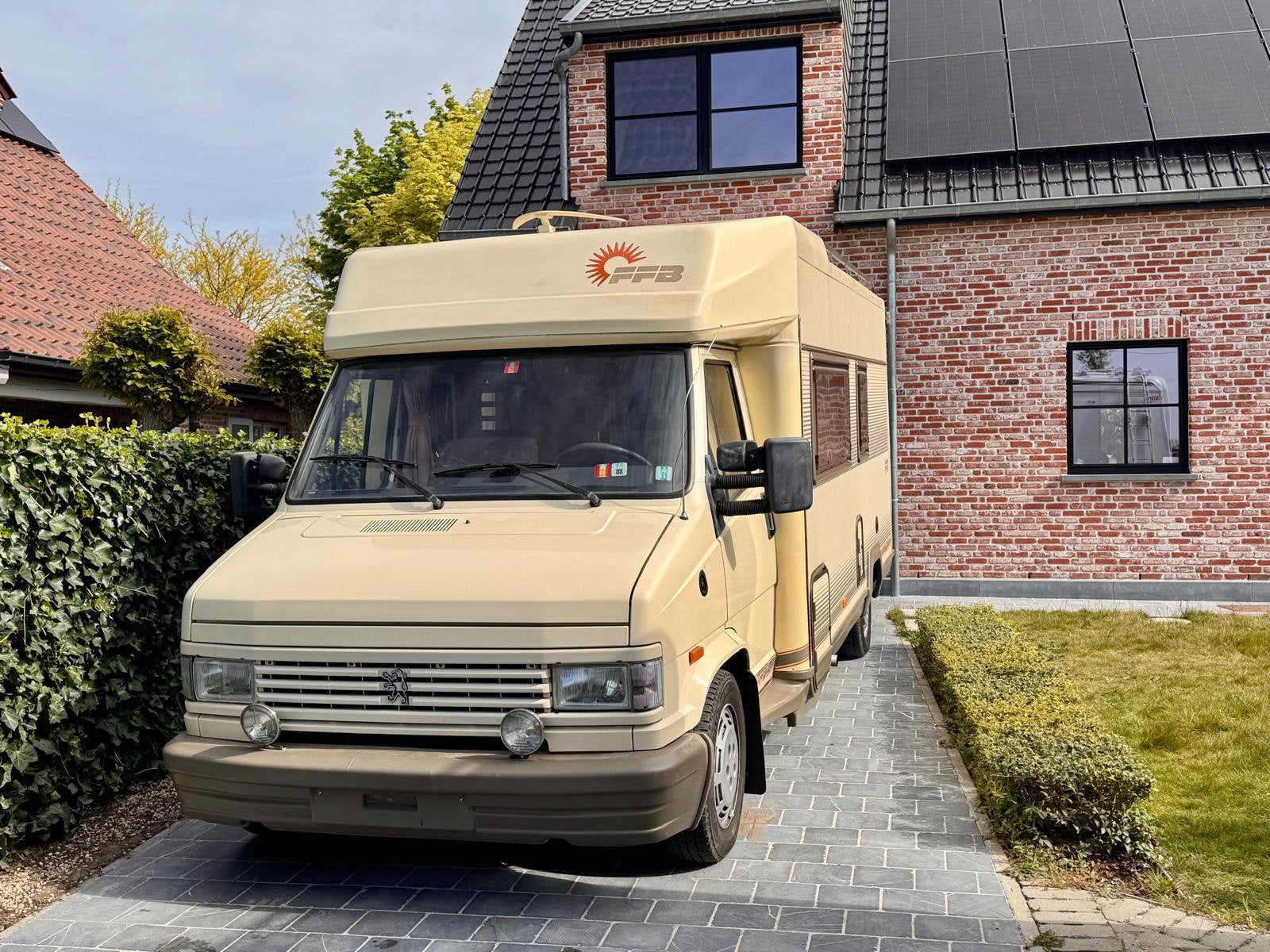 PEUGEOT TABERT MOBILHOME UNIEK AANBOD COLLECTORS AANBOD, Caravans en Kamperen, Mobilhomes, Bedrijf, Diesel, Douche