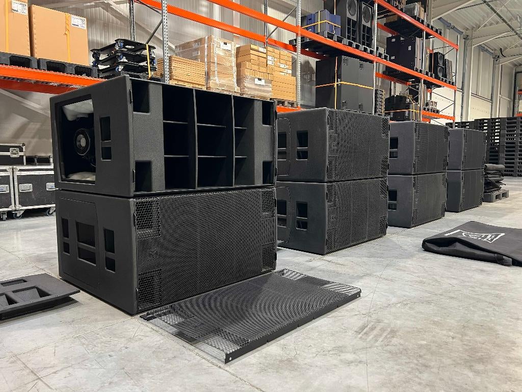 Martin Audio SXH218 2x18" sub + wheels + cover 148dB (8x), TV, Hi-fi & Vidéo, Autres marques, Utilisé, 120 watts ou plus, Subwoofer