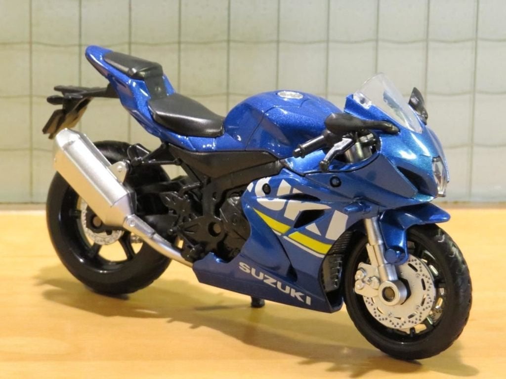 Suzuki GSX-R1000 1:18, Hobby & Loisirs créatifs, Voitures miniatures | 1:18, Enlèvement ou Envoi, Neuf, Moteur, Welly