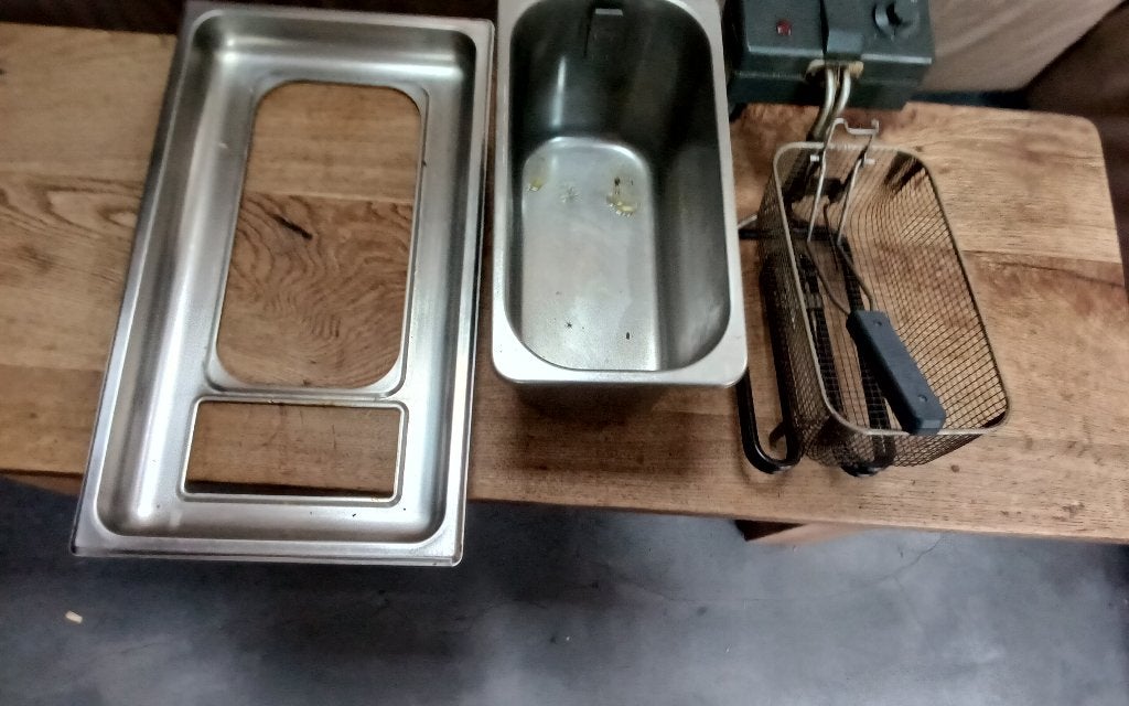 Fri Fri, Electroménager, 1 à 2 litres, Enlèvement, Utilisé, Pan intérieur amovible