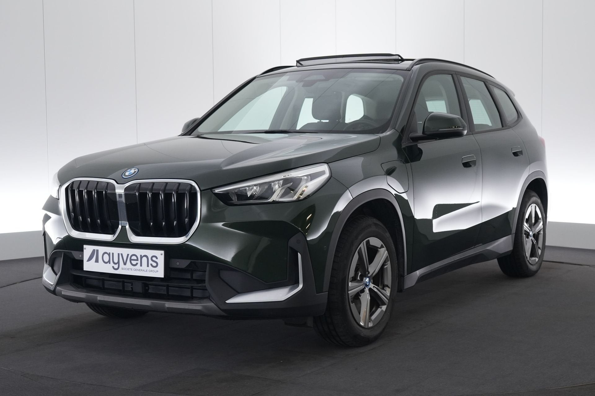 (2DLC481) BMW X1, Auto's, Gebruikt, Plug-in hybride, Bedrijf, 5 zetels