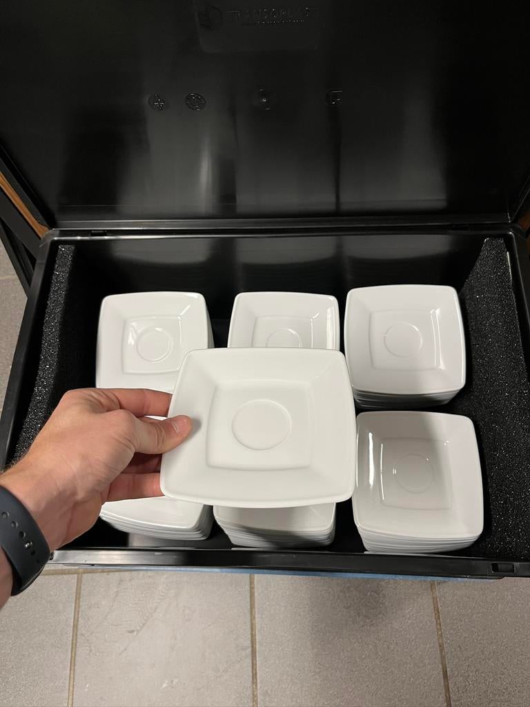 Ondertassen 94 stuks, Enlèvement, Comme neuf