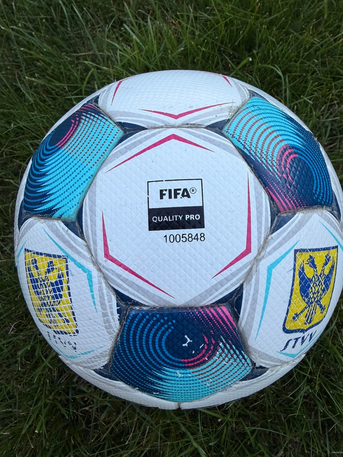 Officele stvv bal, Sports & Fitness, Football, Enlèvement, Comme neuf, Ballon