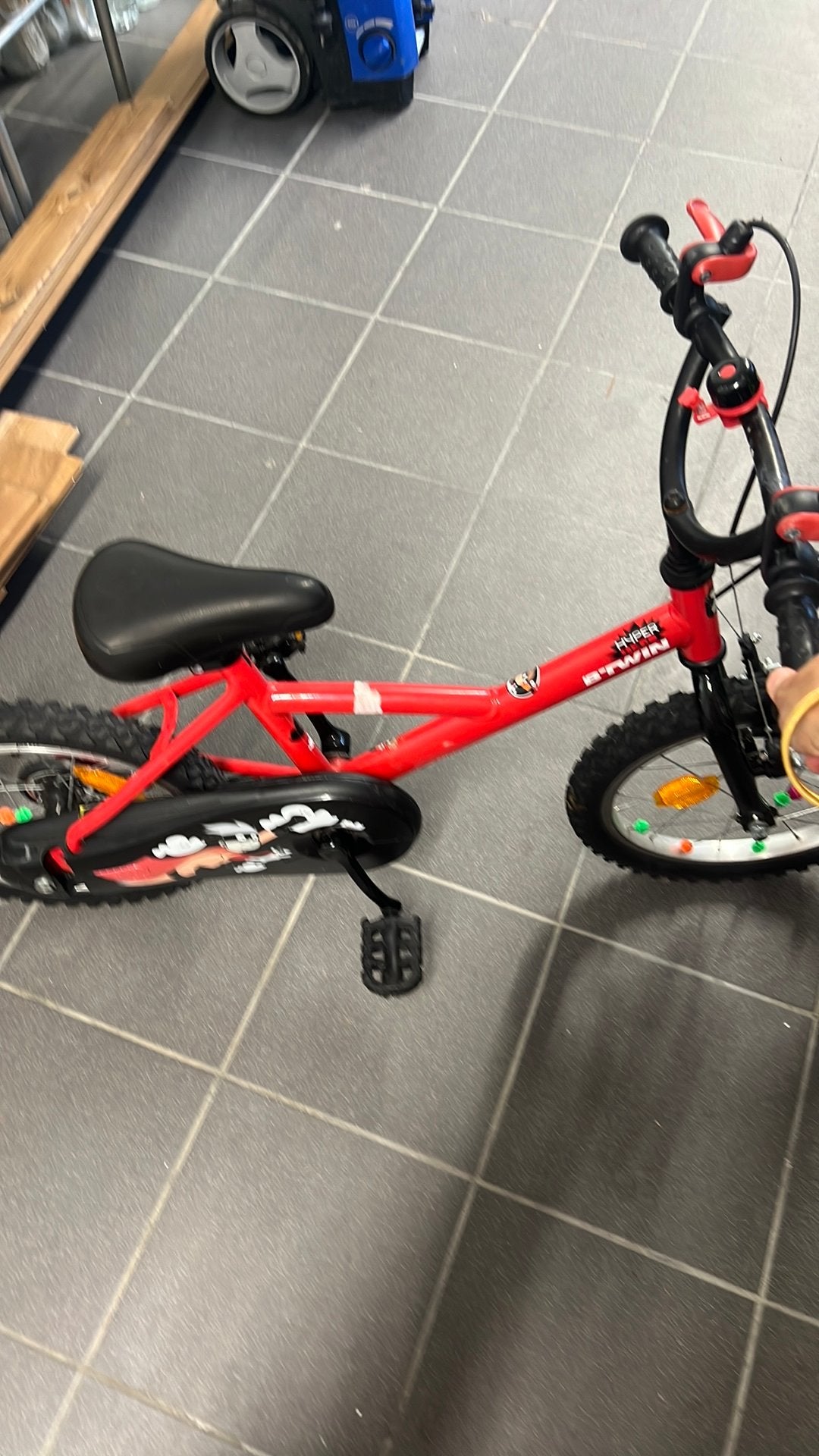 Jongensfiets btwin 16 inch, Fietsen en Brommers, Ophalen, Zo goed als nieuw