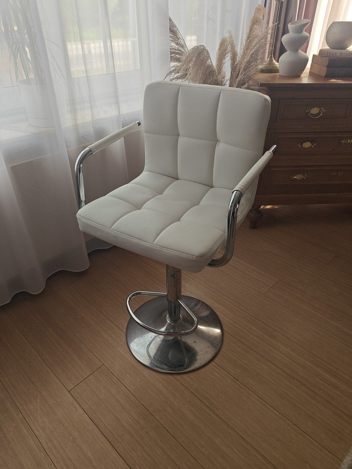 2 chaises de bar blanches réglables en hauteur, Maison & Meubles, Chaises, Comme neuf, Enlèvement