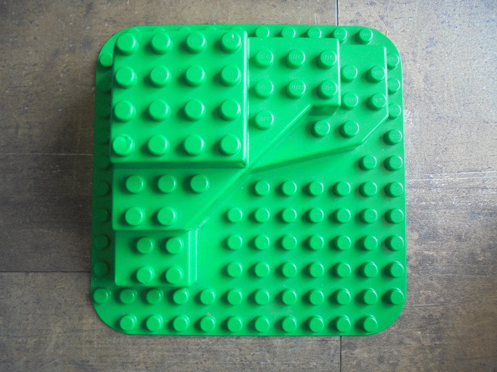 Lego Duplo Baseplate Raised 12x12 Studs (zie foto's), Ophalen of Verzenden, Gebruikt, Losse stenen, Duplo