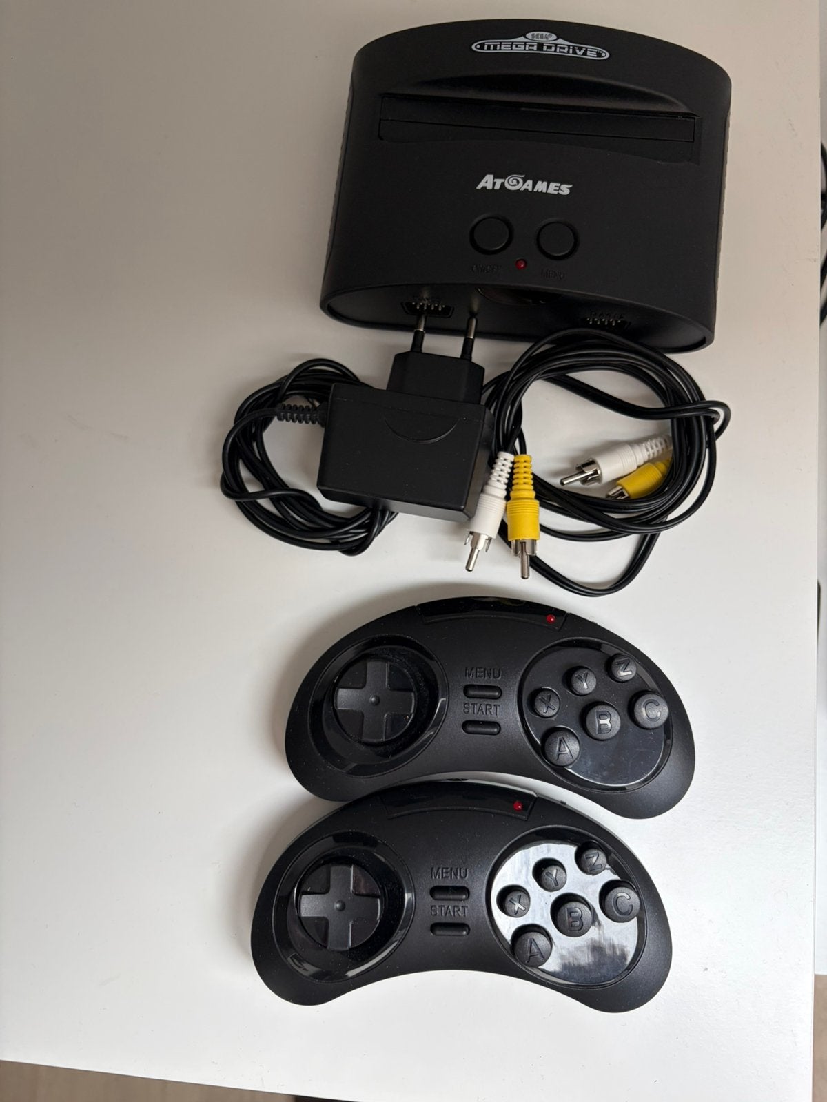 Megadrive mini, Games en Spelcomputers, Ophalen of Verzenden, Zo goed als nieuw