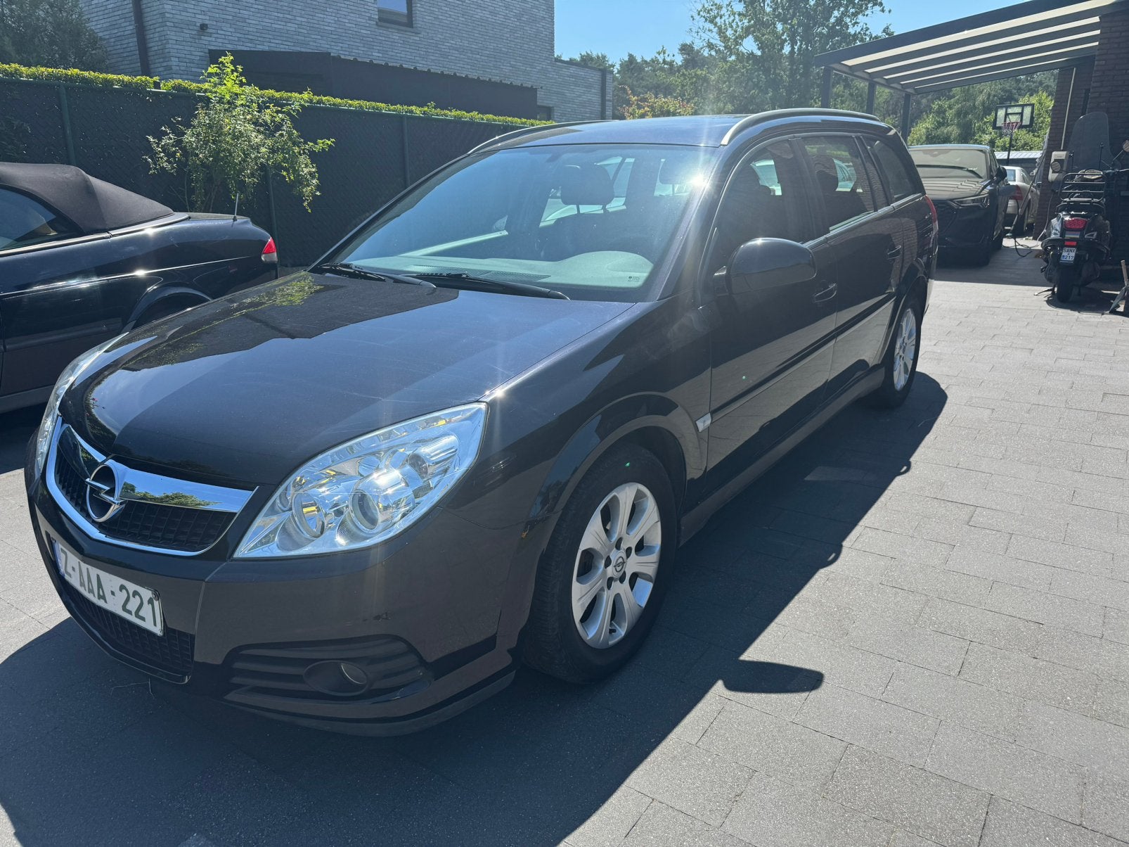 Opel vectra break 1.9 diesel bj 2008 km 108.600 mooie auto, Auto's, Opel, Voorwielaandrijving, Zwart, https://public.car-pass.be/vhr/e9821242-a6f4-4d75-9dee-1107ed1893d8