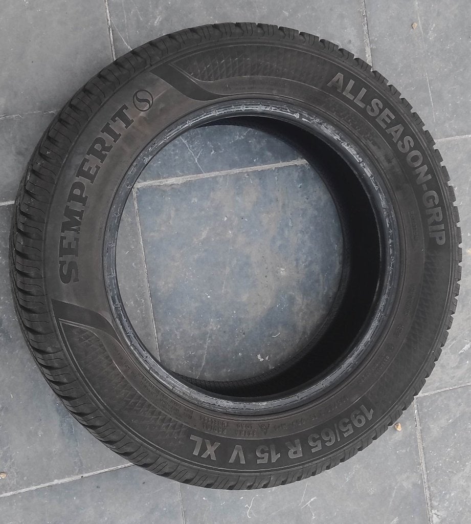 Pneus Semperit Allseason Grip 195/65 R15 V XL, Autos : Pièces & Accessoires, 15 pouces, 4 Saisons, Enlèvement ou Envoi, Véhicule utilitaire