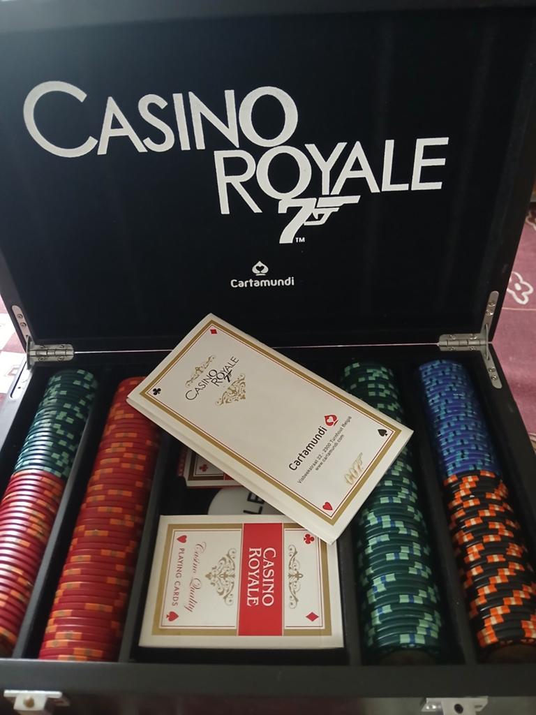 Coffret Poker Casino Royale 007 – Édition limitée, Hobby & Loisirs créatifs, Enlèvement