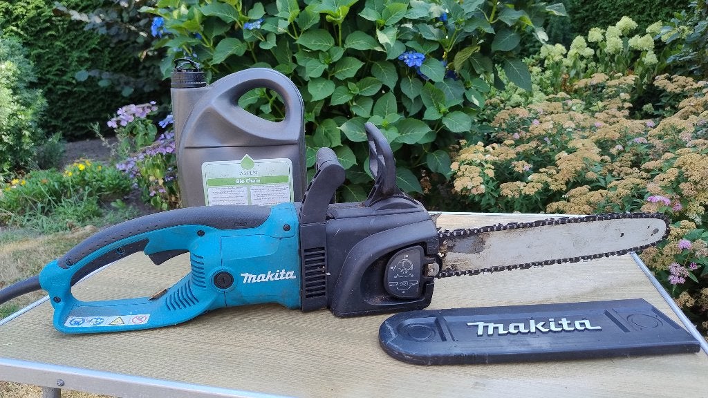 Kettingzaag Makita + Aspen kettingolie, Jardin & Terrasse, Outils à main, Enlèvement, Utilisé, Autres types, Makita