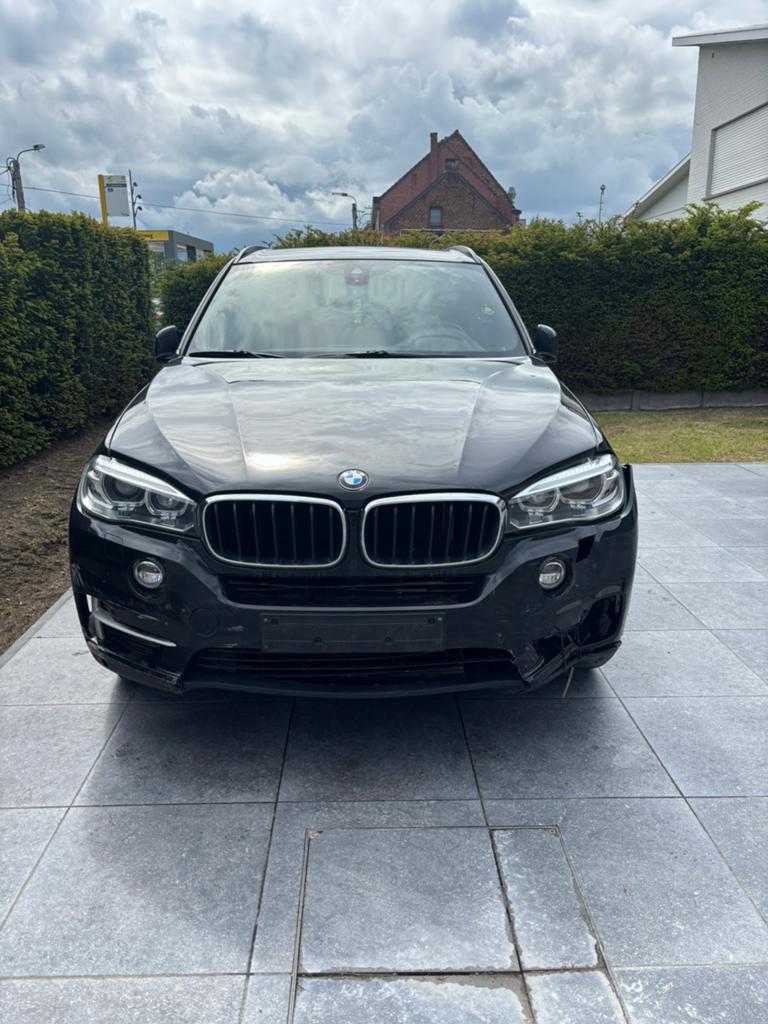 BMW X5 3.0D (véhicule endommagé), Autos, Cuir, Achat, Entretenue par le concessionnaire, 5 portes