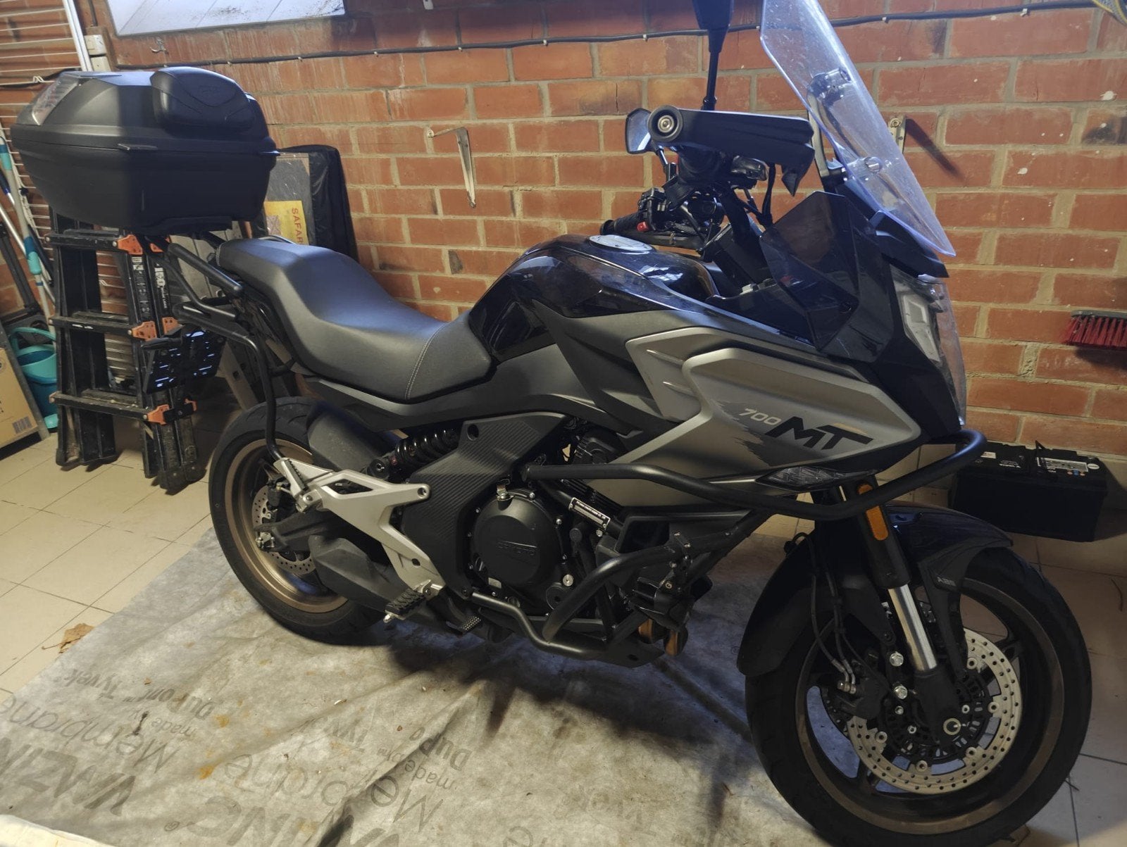 cfmoto 700mt bj 2024 !!zgan!! 3784km!!, Motos, Motoren | CFMOTO, ABS, Permis Moto A, Tourisme, Plus de 35 kW